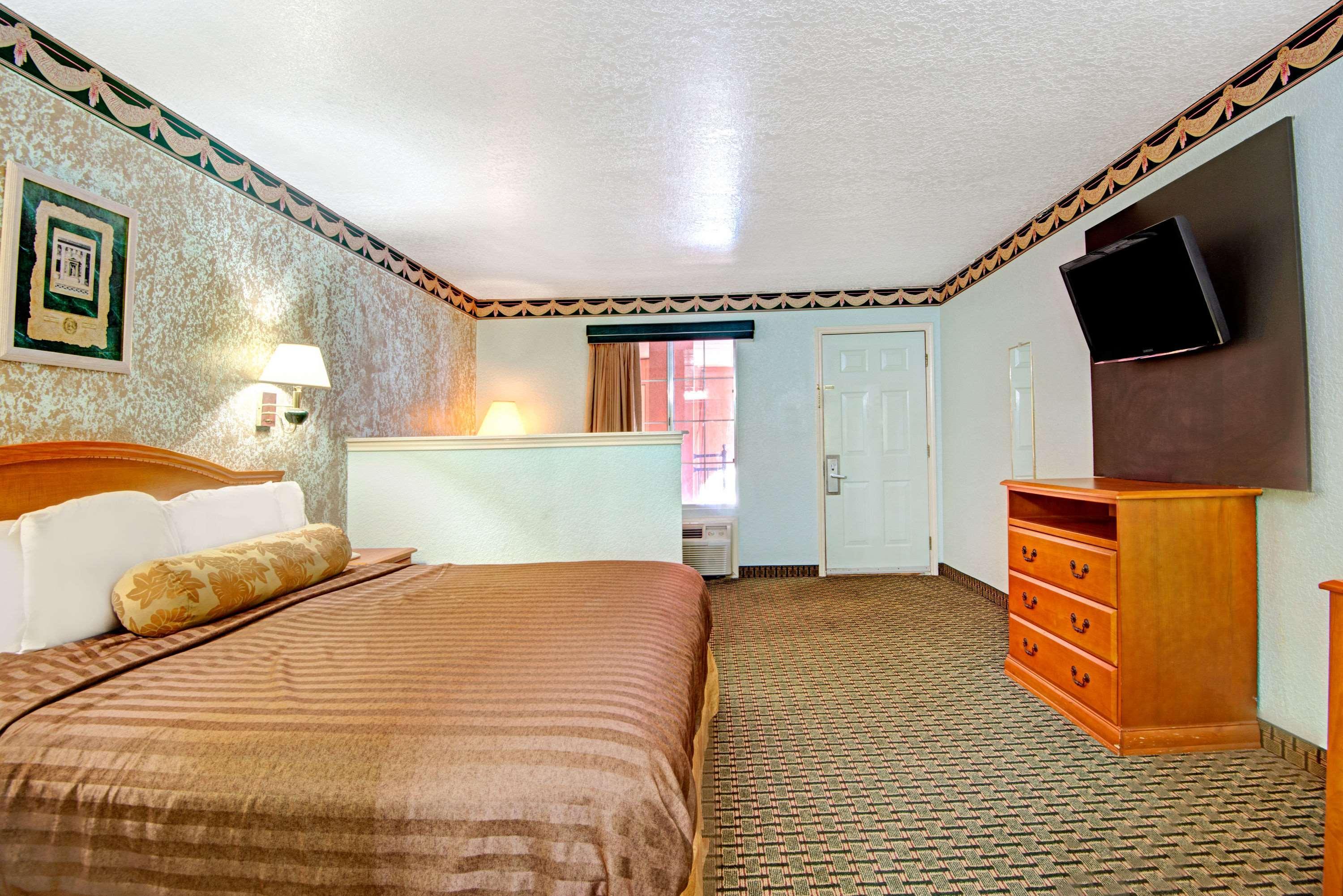 Econo Lodge Inn & Suites Near Lackland Afb San Antonio Bagian luar foto