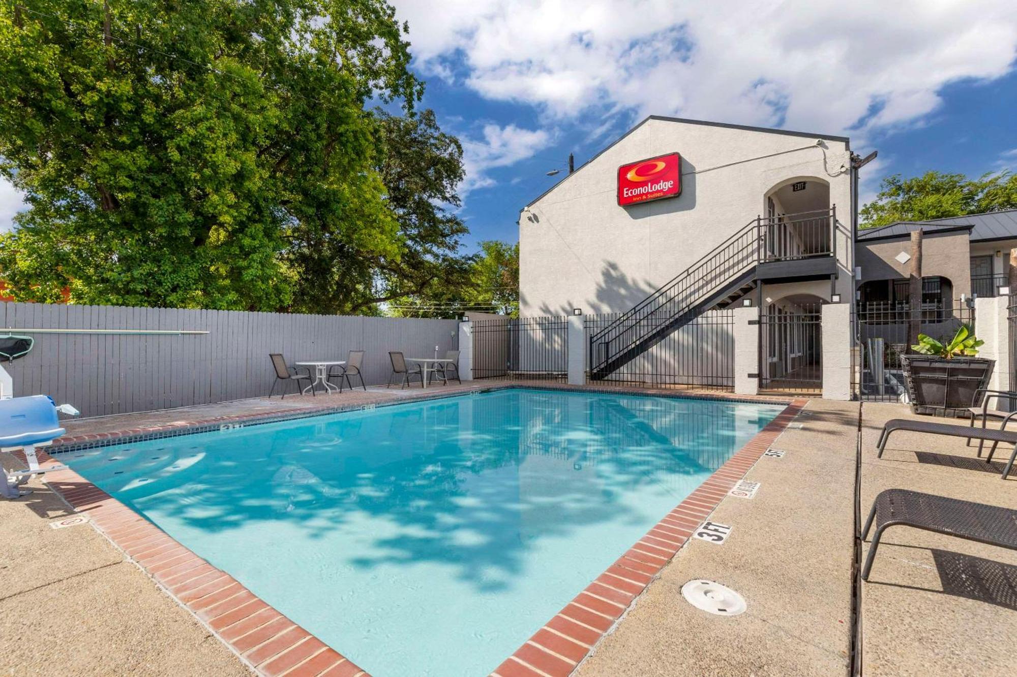 Econo Lodge Inn & Suites Near Lackland Afb San Antonio Bagian luar foto