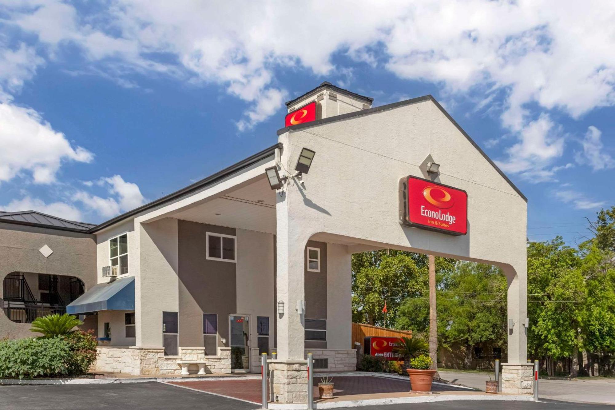 Econo Lodge Inn & Suites Near Lackland Afb San Antonio Bagian luar foto