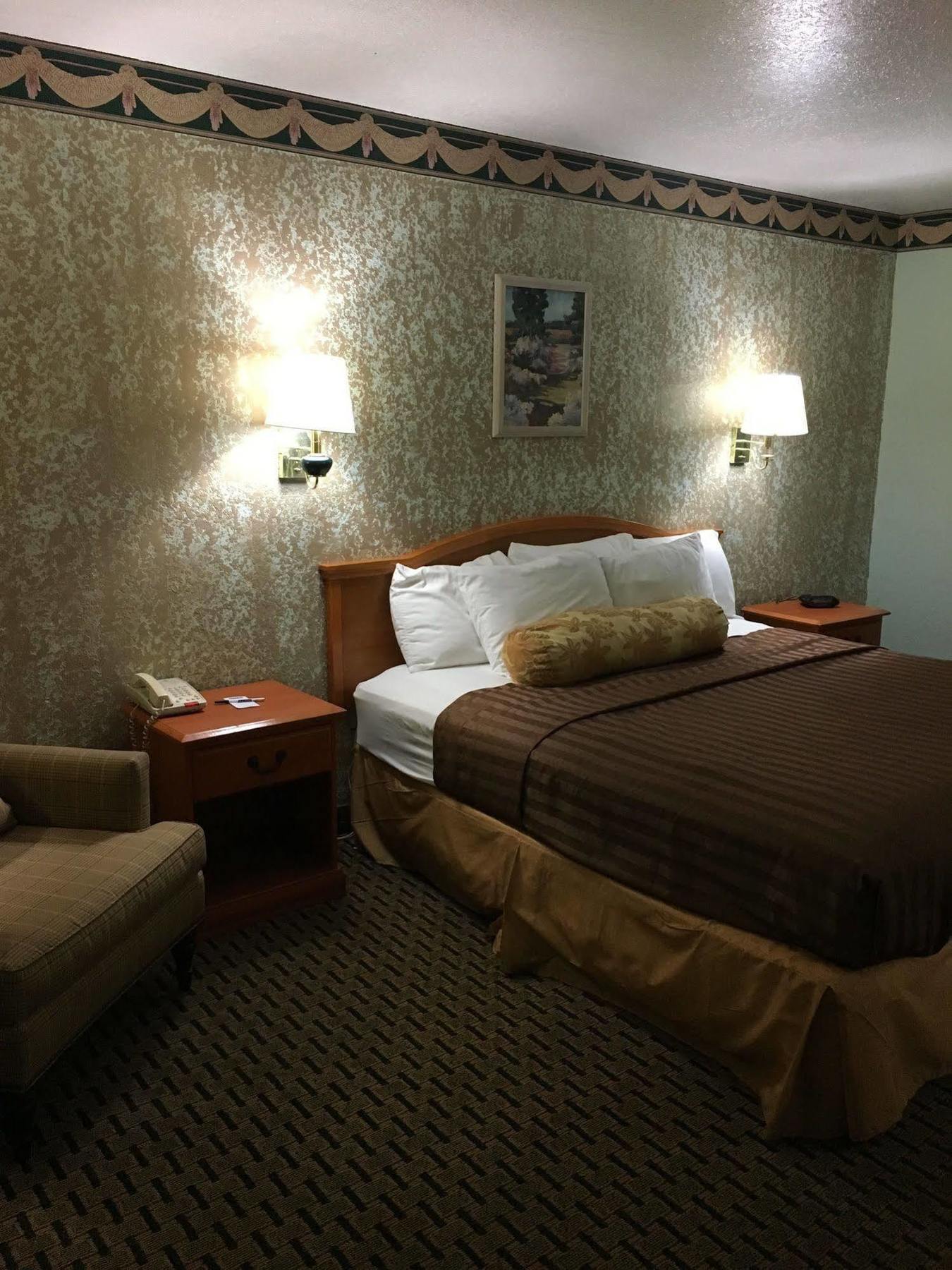 Econo Lodge Inn & Suites Near Lackland Afb San Antonio Bagian luar foto